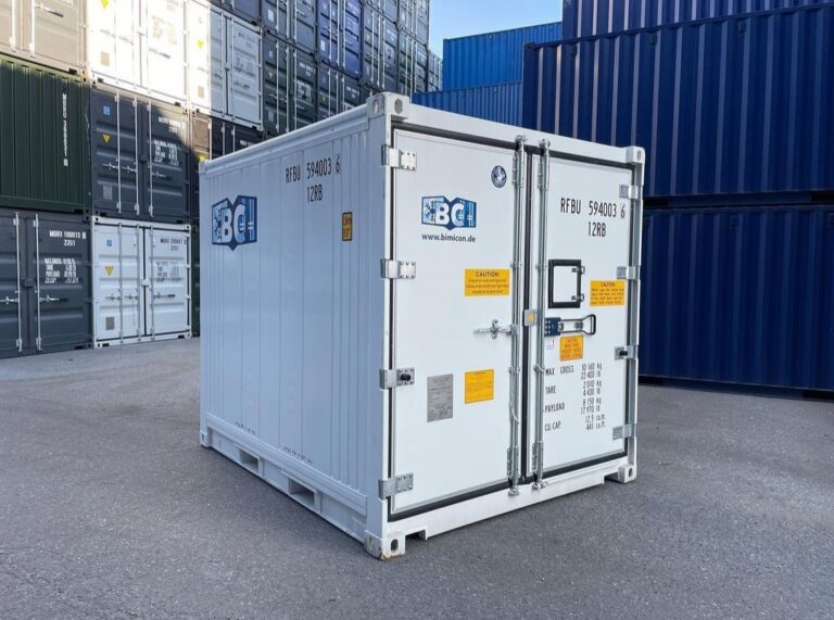 Available Containers 10ft refrigerated container r27,000