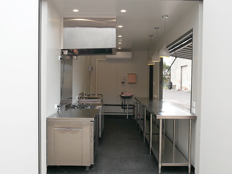 Available Containers 20ft modern kitchen r45,000